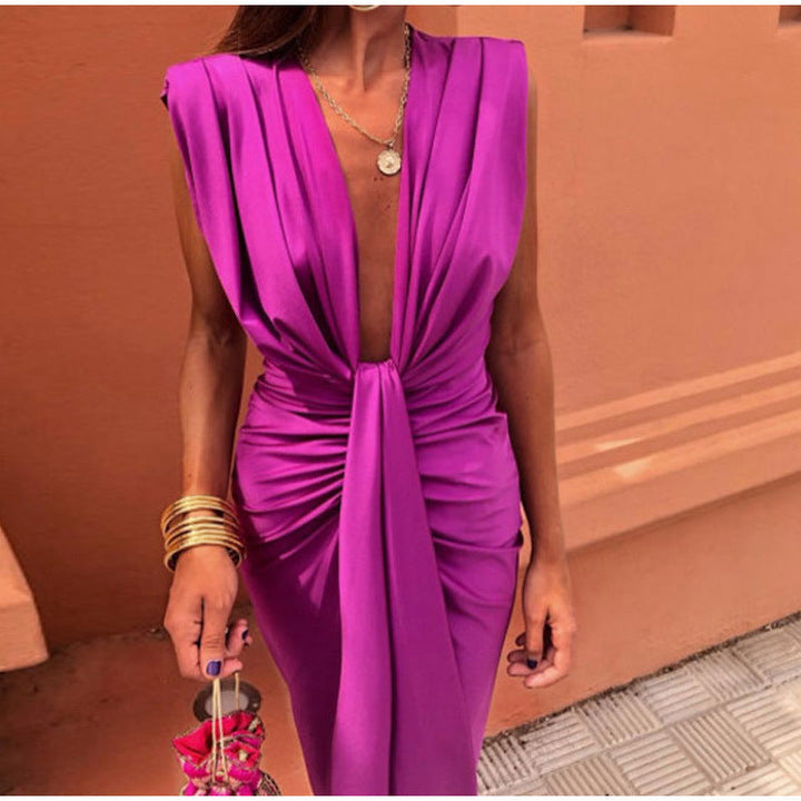Crocetta™ | Elegant Dress with Deep Neckline